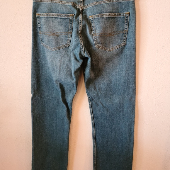 Levi Strauss Signature Men's Straight Fit Jeans - Picture 4 of 5